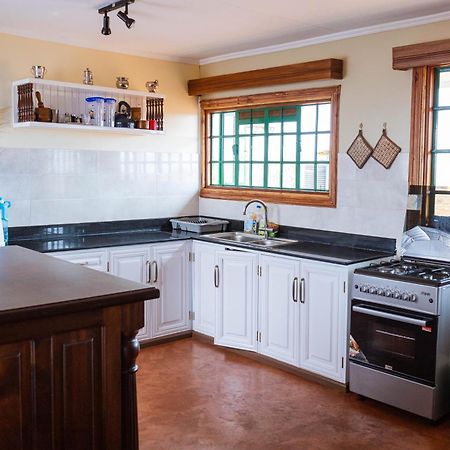 Wild Amboseli Ndovu Cottage. ภายนอก รูปภาพ