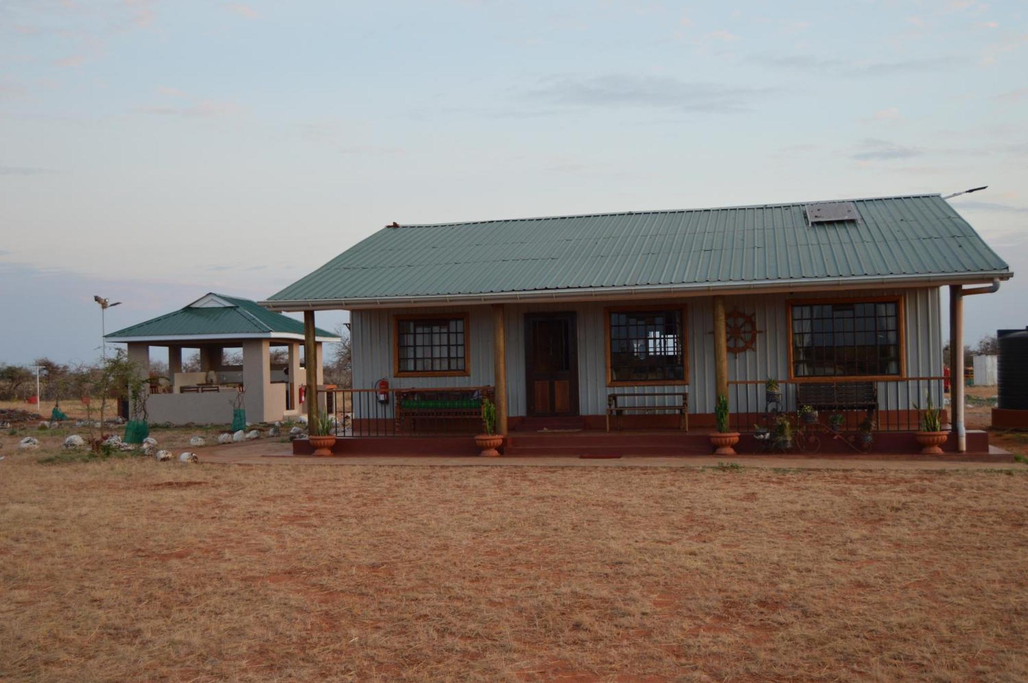 Wild Amboseli Ndovu Cottage. ภายนอก รูปภาพ
